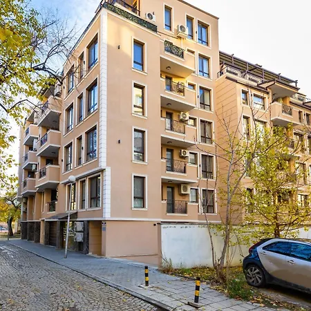 Center 'pemena' Free Private Parking *